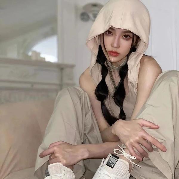滑板女孩