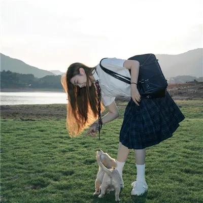 玉女撩春